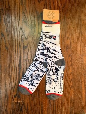 Unisex Winter Park Graphic Crew Socks - White/Gray with Red Accent